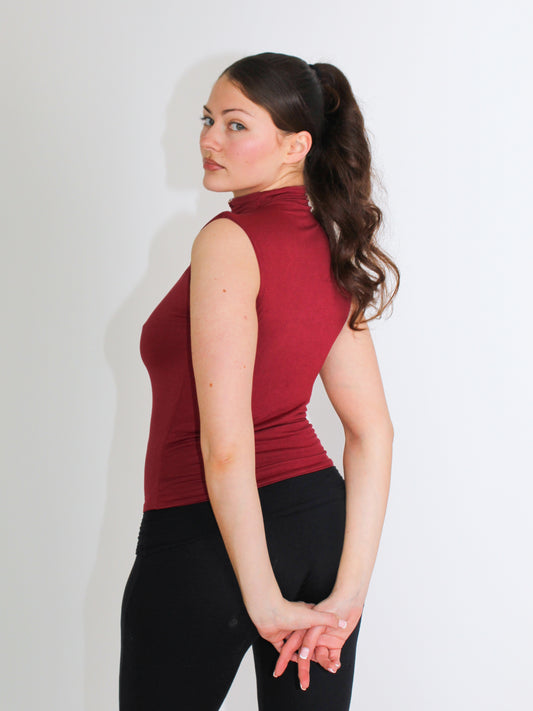 Key Hole High Neck Tank - Cranberry