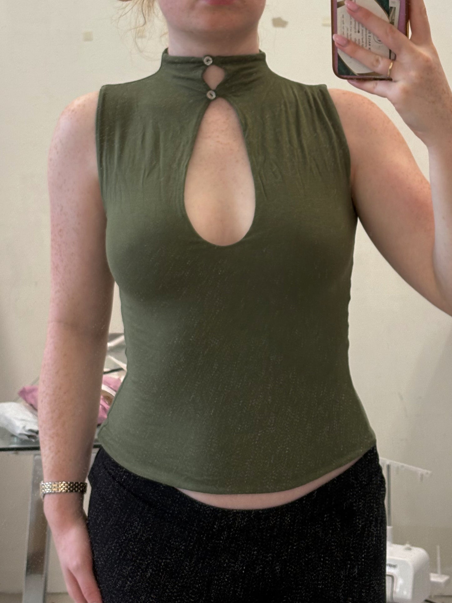 Khaki Key Hole Tank S