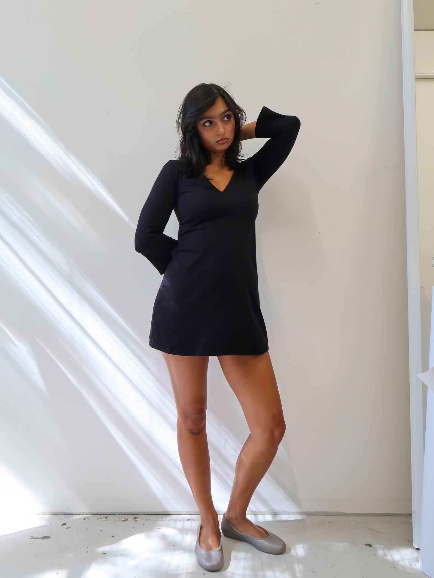 The Everyday V-Neck Dress - Black