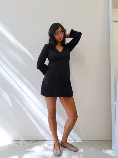 The Everyday V-Neck Dress - Black
