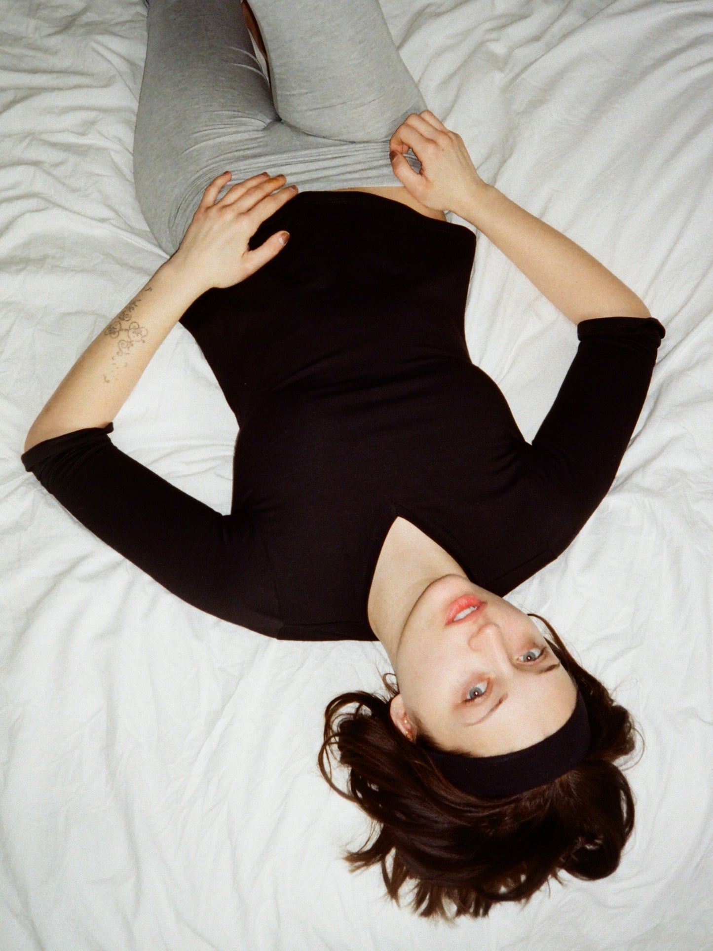 The Everyday V-Neck - Black