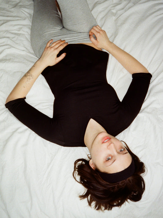 The Everyday V-Neck - Black