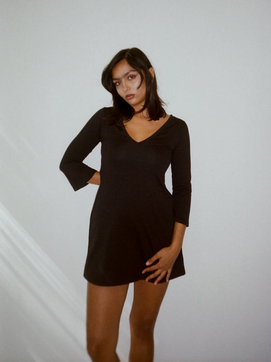 The Everyday V-Neck Dress - Black